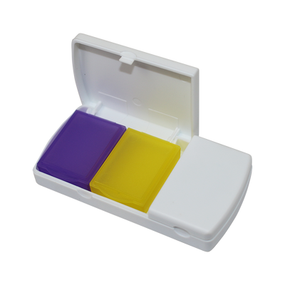 Tablet pocket box with pill splitter