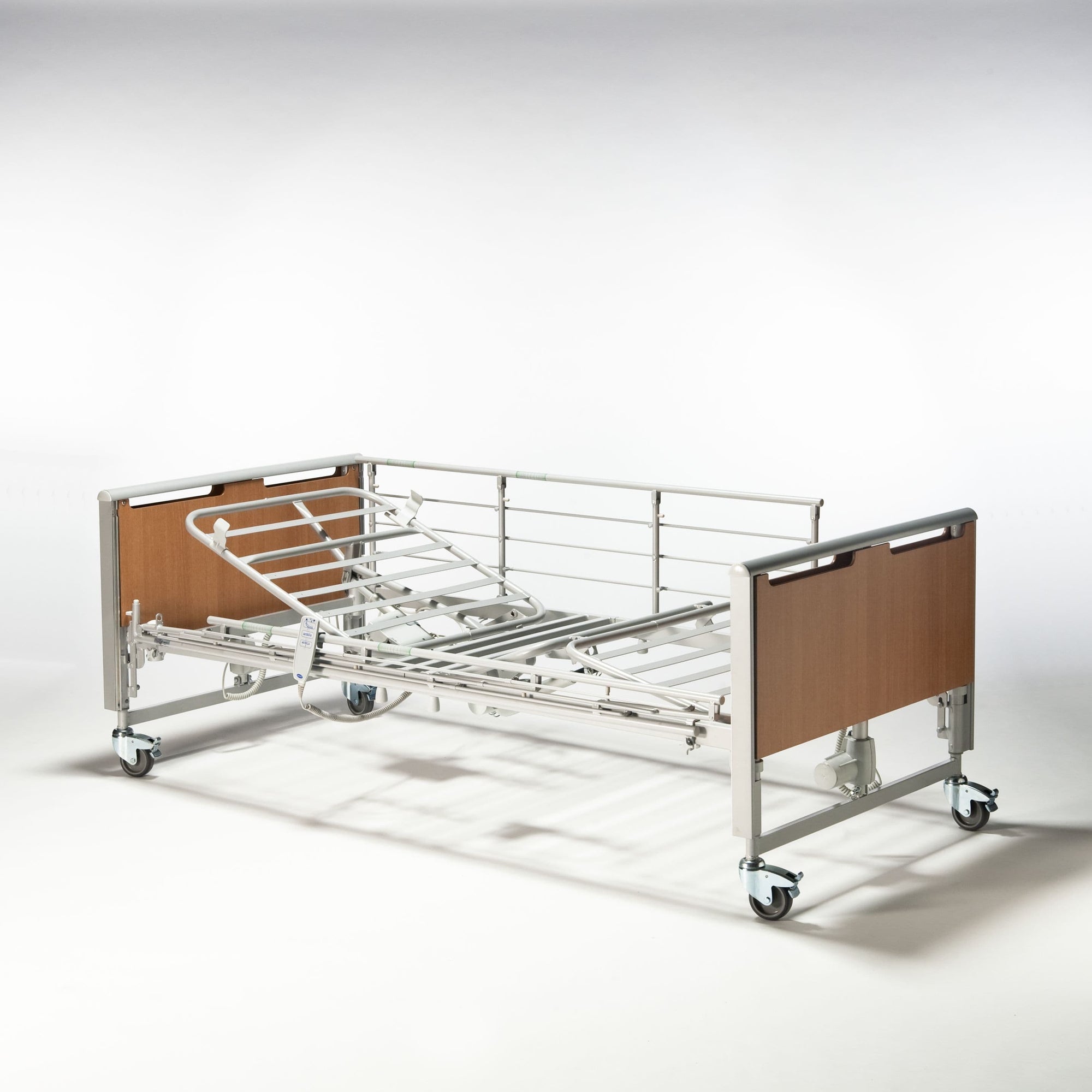 Invacare Etude Plus Electric Bed