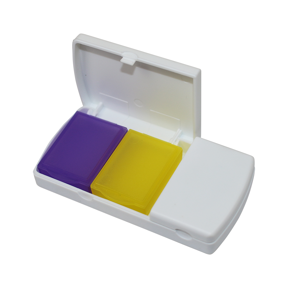 Tablet pocket box with pill splitter